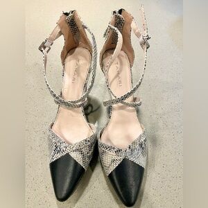 BRAND NEW Tahari Snakeskin and Black Heels